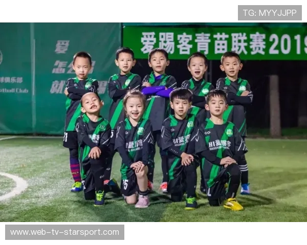 俱乐部设立青少年“成长奖励基金”，激励优秀学员