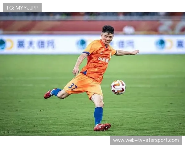 山东泰山祖马补防到位,关键卡位化解单刀 山东泰山祖马补防到位,关键卡位化解单刀