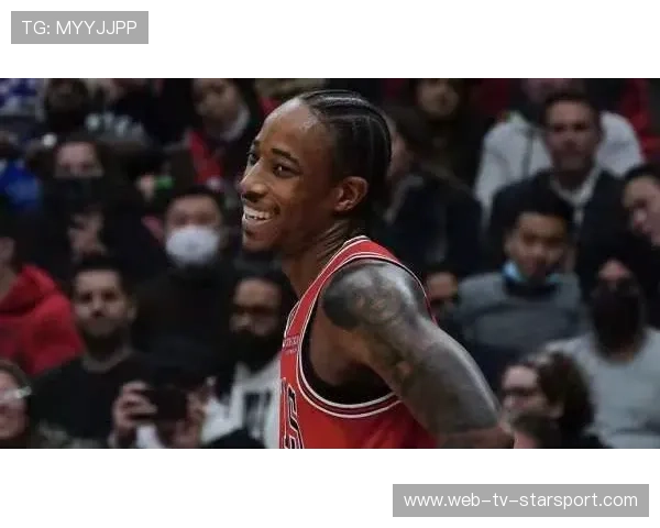 德罗赞中距离稳稳命中，公牛末节不慌，德罗赞被顶飞