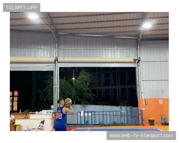 库里式颠投:快速出手的一二三,库里实战投篮视频 库里式颠投:快速出手的一二三,库里实战投篮视频
